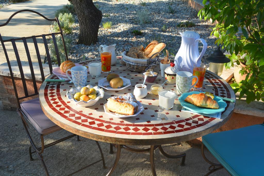 Bed and Breakfast Les Jardins De L'Ermitage Les Salles-sur-Verdon Exterior foto
